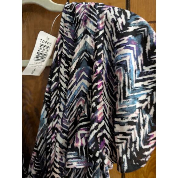 Torrid Womens Dress Plus Size 6 6X Strappy Back Chevron Black Pink Pockets New - Picture 2 of 5